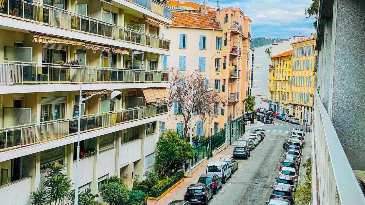 Apartmán Elegant, Spacious, Central Nice Exteriér fotografie